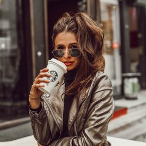 Look de inverno com Jaqueta Metalizada